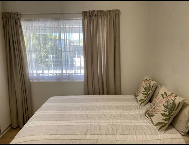 2 BEDROOM APARTMENT FOR SALE IN NEWLANDS